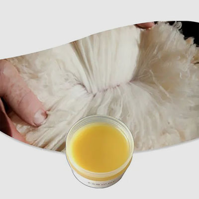 Emollient Anhydrous Lanolin Light Yellow Ointment CAS 8006-54-0